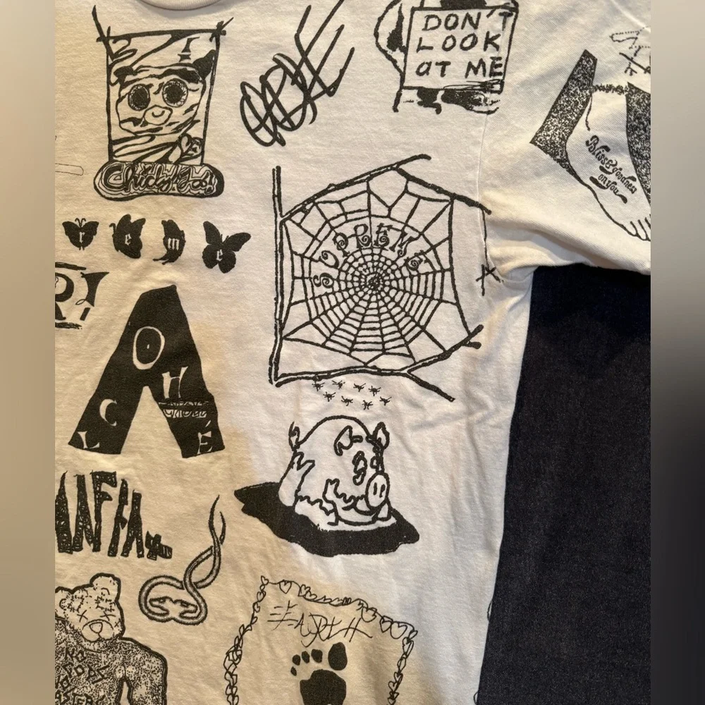 Supreme 2017 Men’s White Graffiti Style Graphic Dream Tee Shirt - Picture 4 of 5